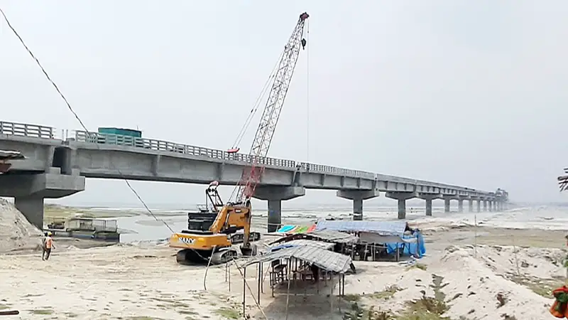 দ্রুত এগোচ্ছে তিস্তা সেতু নির্মাণ দ্রুত এগোচ্ছে তিস্তা সেতু নির্মাণ