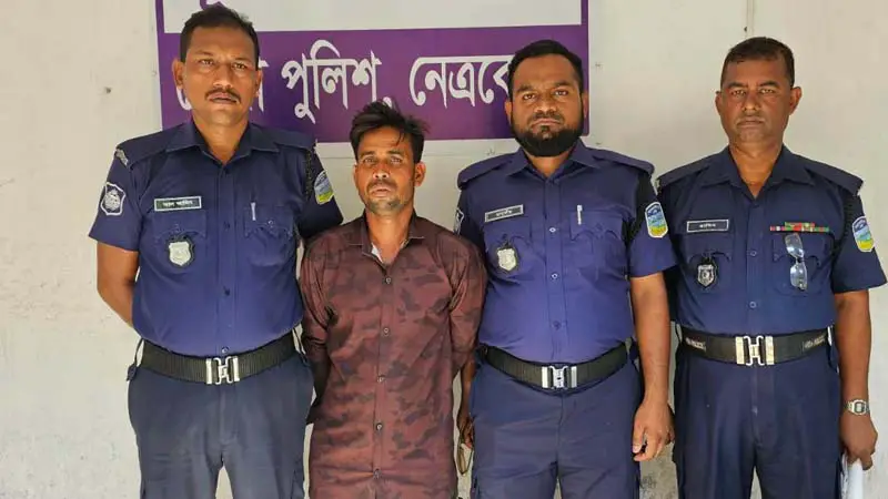 শ্যালিকাকে ধর্ষণ মামলায় সাজাপ্রাপ্ত পলাতক দুলাভাই গ্রেপ্তার শ্যালিকাকে ধর্ষণ মামলায় সাজাপ্রাপ্ত পলাতক দুলাভাই গ্রেপ্তার