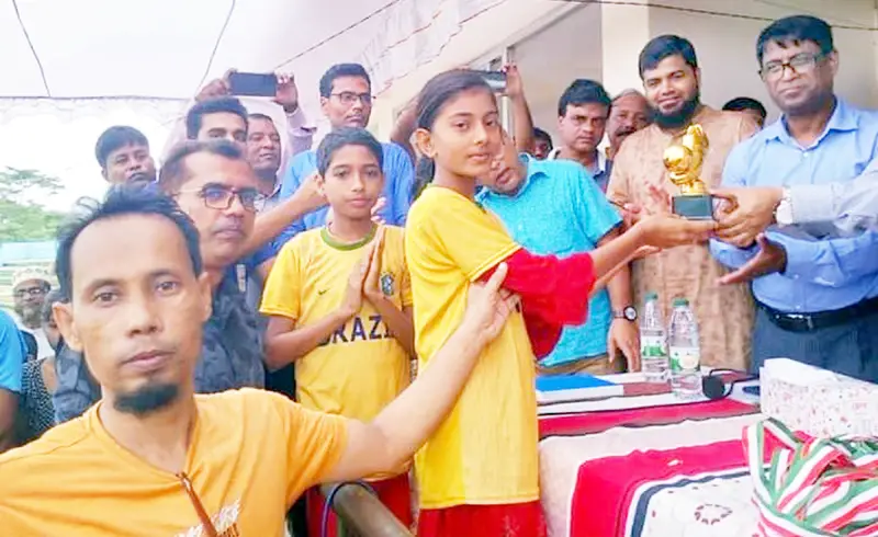 আমতলীর মেয়েরা সেরা, ছেলেরা রানার্সআপ আমতলীর মেয়েরা সেরা, ছেলেরা রানার্সআপ