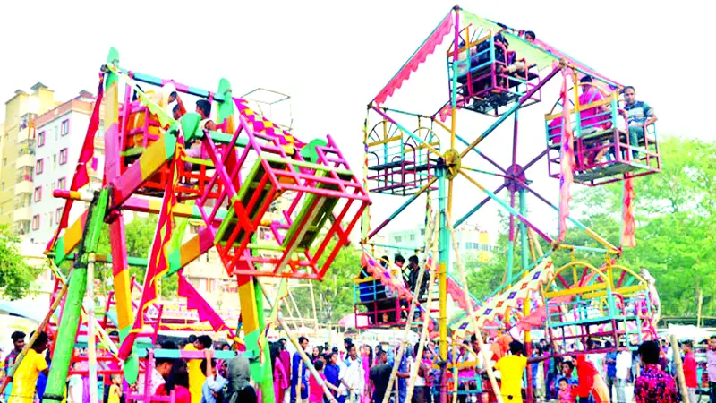 বাঁশি কই আগের মতো বাজে না...