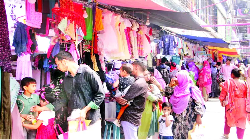 খুলনায় চানরাতেও জমবে বিকিকিনি খুলনায় চানরাতেও জমবে বিকিকিনি