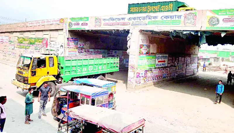 তিন আন্ডারপাসে বদলে গেছে দৃশ্যপট তিন আন্ডারপাসে বদলে গেছে দৃশ্যপট