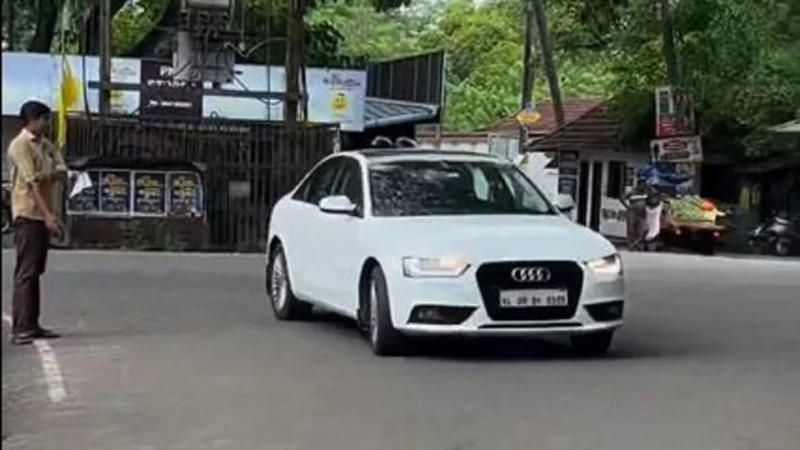 অডি গাড়িতে এসে সবজি বিক্রি