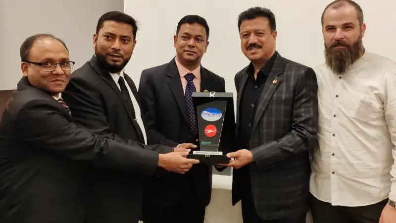 রিয়াদে বাংলাদেশ বিমান ও ইলএফ গ্রুপের যৌথ উদ্যোগে আলোচনা সভা রিয়াদে বাংলাদেশ বিমান ও ইলএফ গ্রুপের যৌথ উদ্যোগে আলোচনা সভা