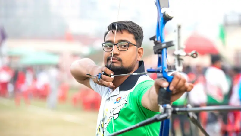 আকস্মিক অবসর নিলেন অলিম্পিয়ান রোমান সানা