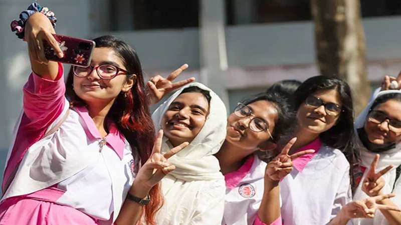 দ্বিতীয় ধাপে একাদশে ভর্তির আবেদন শুরু দ্বিতীয় ধাপে একাদশে ভর্তির আবেদন শুরু