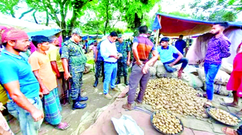 সিন্ডিকেটের কব্জায় আলুর বাজার সিন্ডিকেটের কব্জায় আলুর বাজার