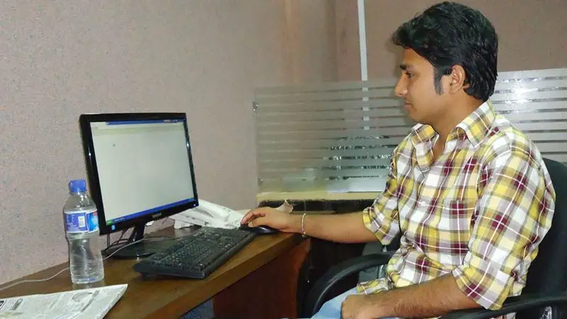 ঘরে বসেই যেভাবে অর্থ উপার্জন করতে পারবেন শিক্ষার্থীরা ঘরে বসেই যেভাবে অর্থ উপার্জন করতে পারবেন শিক্ষার্থীরা