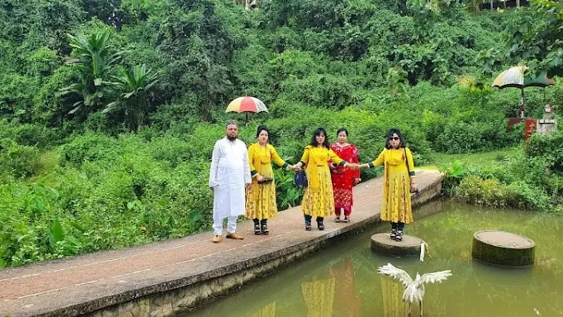 পর্যটন শূন্য গজনী অবকাশ কেন্দ্রে