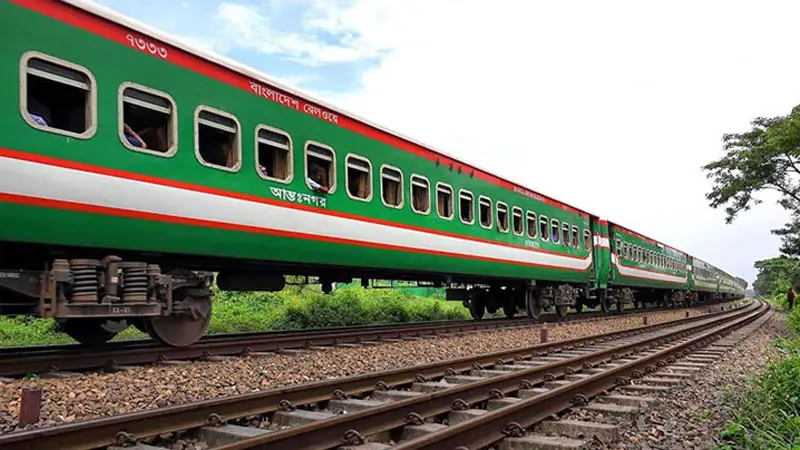 ১১ ঘণ্টা পর ঢাকা-ময়মনসিংহ রেল পথে ট্রেন চলাচল শুরু ১১ ঘণ্টা পর ঢাকা-ময়মনসিংহ রেল পথে ট্রেন চলাচল শুরু
