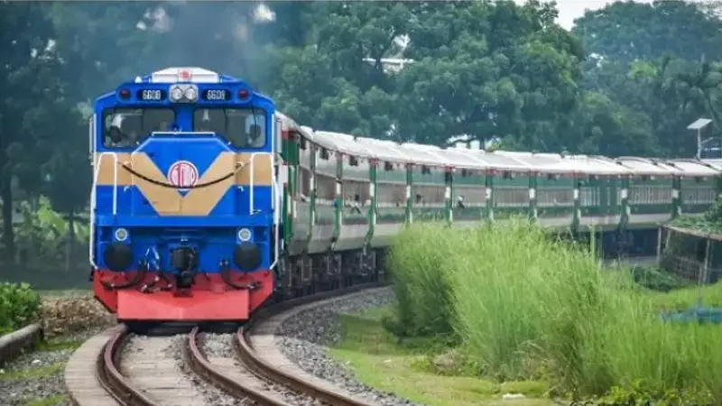 কক্সবাজার রুটে আসছে আরও একটি নতুন ট্রেন কক্সবাজার রুটে আসছে আরও একটি নতুন ট্রেন