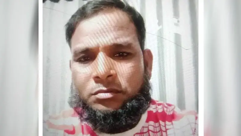 স্ত্রীর পরকীয়ায় তছনছ প্রবাসীর সংসার স্ত্রীর পরকীয়ায় তছনছ প্রবাসীর সংসার
