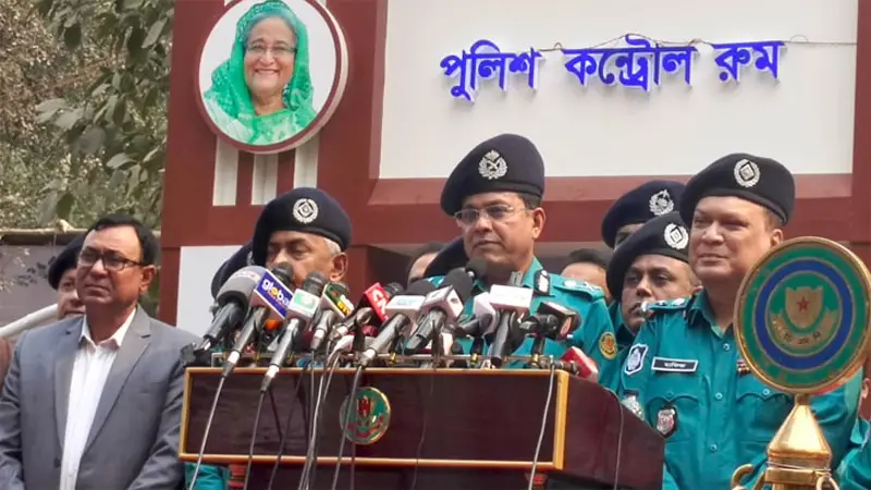 বির্তকিত বই মেলায় এলে ব্যবস্থা নেওয়া হবে বির্তকিত বই মেলায় এলে ব্যবস্থা নেওয়া হবে