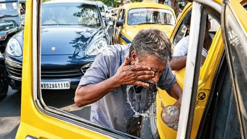 তাপমাত্রা ৪৫ ডিগ্রি ছুঁতে পারে! তাপমাত্রা ৪৫ ডিগ্রি ছুঁতে পারে!