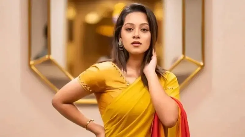 বিকাশ প্রতারকের খপ্পরে দীঘি বিকাশ প্রতারকের খপ্পরে দীঘি