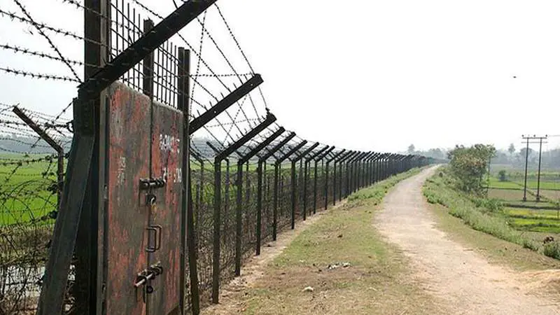 বিএসএফের গুলিতে বাংলাদেশি নিহত বিএসএফের গুলিতে বাংলাদেশি নিহত