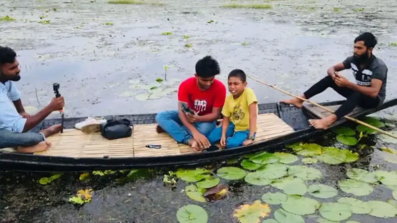 জুনাইদের শখ মিটাতে বাড়িতে উদ্যোক্তাদের ভিড় জুনাইদের শখ মিটাতে বাড়িতে উদ্যোক্তাদের ভিড়
