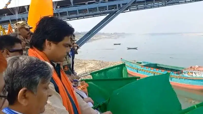 ৫৯ বছর পর চালু হলো মুর্শিদাবাদ-রাজশাহী নৌপথ ৫৯ বছর পর চালু হলো মুর্শিদাবাদ-রাজশাহী নৌপথ