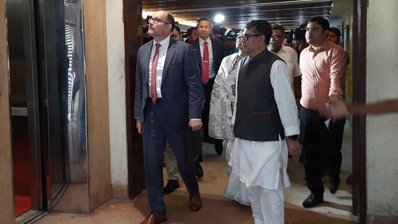 ওবায়দুল কাদেরের সঙ্গে মার্কিন রাষ্ট্রদূতের বৈঠক ওবায়দুল কাদেরের সঙ্গে মার্কিন রাষ্ট্রদূতের বৈঠক