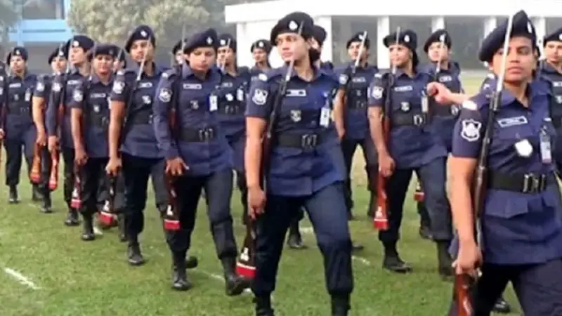 এসএসসি পাসেই বাংলাদেশ পুলিশে চাকরি এসএসসি পাসেই বাংলাদেশ পুলিশে চাকরি