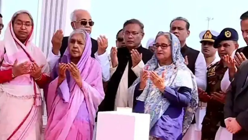 বঙ্গবন্ধু টানেল উদ্বোধন করলেন প্রধানমন্ত্রী বঙ্গবন্ধু টানেল উদ্বোধন করলেন প্রধানমন্ত্রী