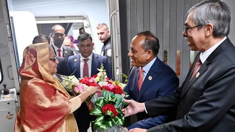 নিউইয়র্ক পৌঁছেছেন প্রধানমন্ত্রী নিউইয়র্ক পৌঁছেছেন প্রধানমন্ত্রী