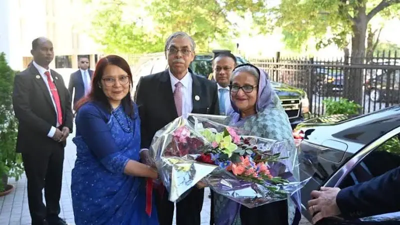 দেশের ভাবমূর্তি আরো জোরদার করতে কাজ করুন: প্রধানমন্ত্রী দেশের ভাবমূর্তি আরো জোরদার করতে কাজ করুন: প্রধানমন্ত্রী