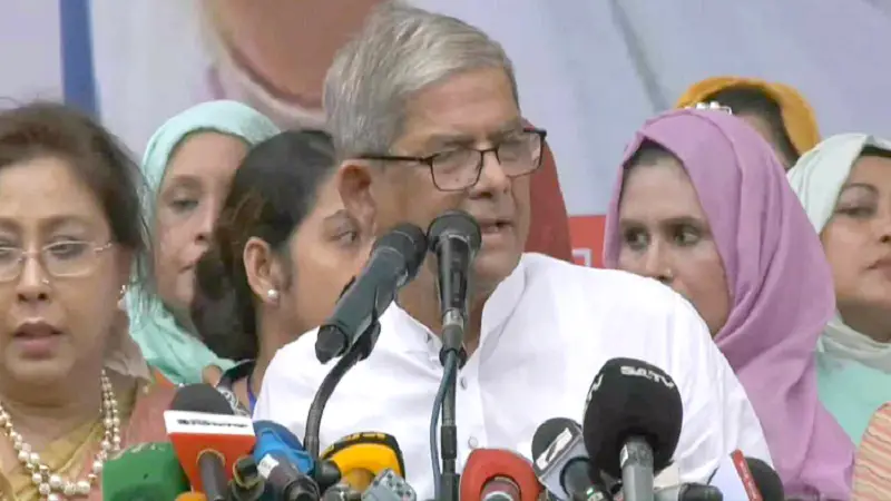 সংসার চালাতে হিমশিম খাচ্ছে নারীরা সংসার চালাতে হিমশিম খাচ্ছে নারীরা
