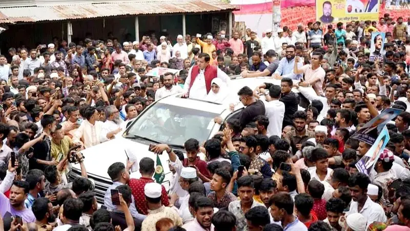 ৫শ’ মণ মিষ্টি দিয়ে নতুন মেয়রের অতিথি আপ্যায়ন ৫শ’ মণ মিষ্টি দিয়ে নতুন মেয়রের অতিথি আপ্যায়ন