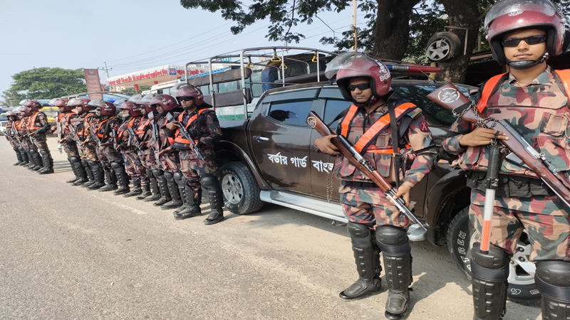 দেশজুড়ে জননিরাপত্তায় ১৮৯ প্লাটুন বিজিবি দেশজুড়ে জননিরাপত্তায় ১৮৯ প্লাটুন বিজিবি
