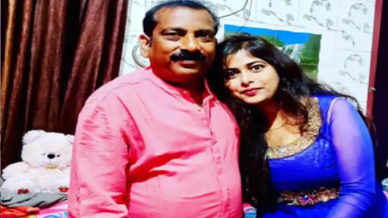 শ্বশুরবাড়িতে মেয়ের উপর অত্যাচার, ব্যান্ড বাজিয়ে হাজির বাবা!
