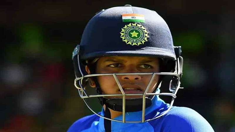 ভারতের ক্রিকেটার শেফালিকে উঠতে দেয়া হল না বিমানে!