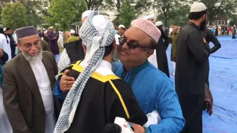 মিশিগানের ঈদুল আজহার বিশাল জামাত অনুষ্ঠিত মিশিগানের ঈদুল আজহার বিশাল জামাত অনুষ্ঠিত