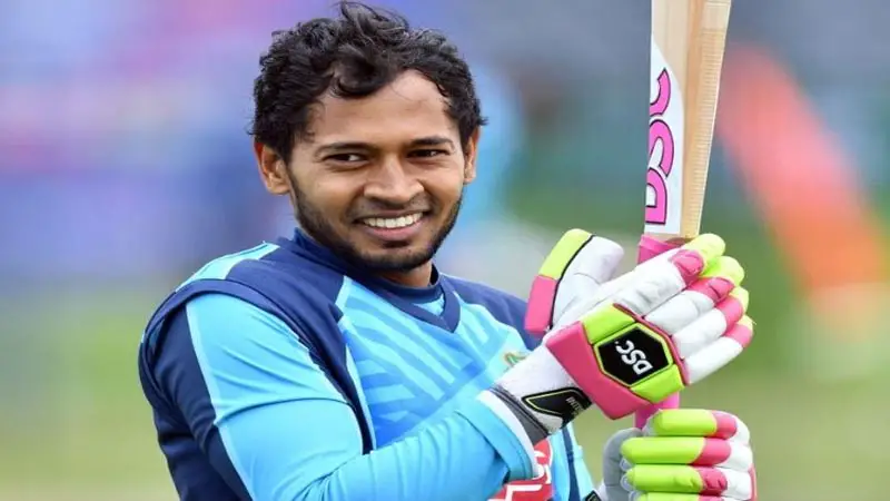 বিপিএল দশম আসরে বরিশালের হয়ে খেলবেন মুশফিক বিপিএল দশম আসরে বরিশালের হয়ে খেলবেন মুশফিক