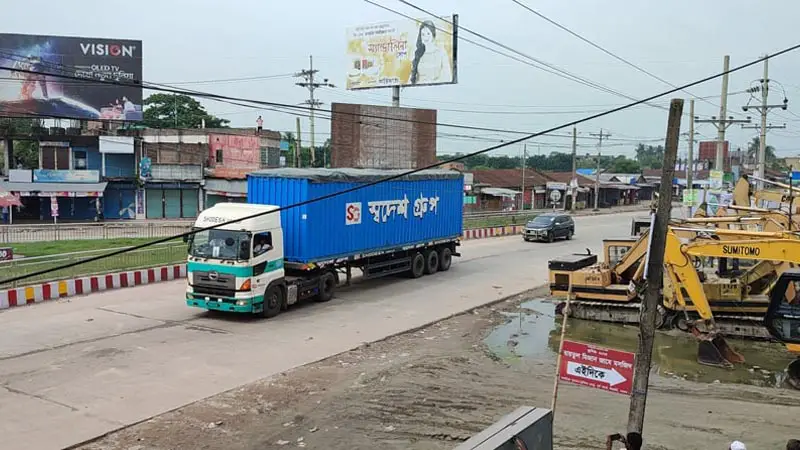 রূপপুরে পৌঁছল ইউরেনিয়ামের প্রথম চালান রূপপুরে পৌঁছল ইউরেনিয়ামের প্রথম চালান