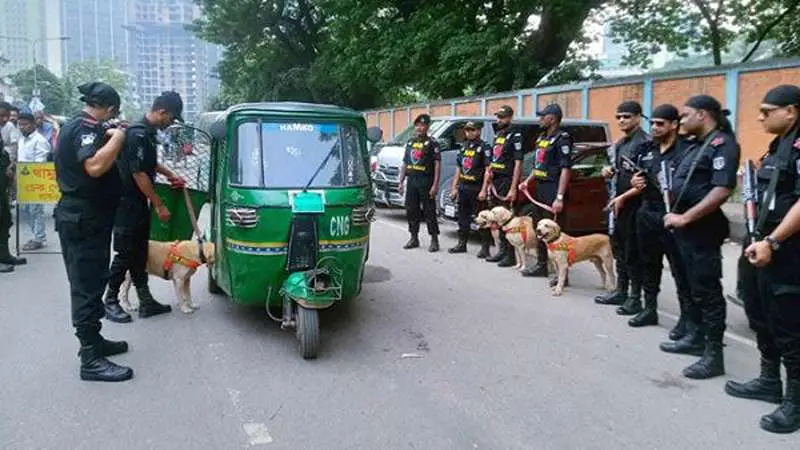 সারাদেশে টহলে র‌্যাবের ৪২৬ দল