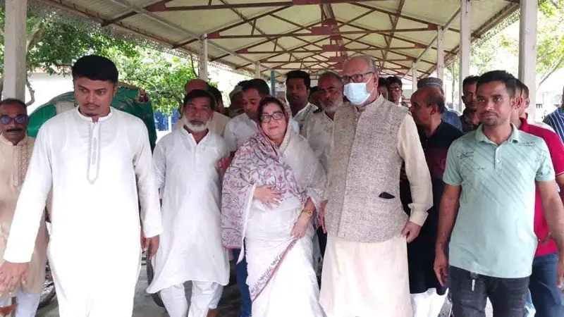স্বাধীনতা বিরোধী অপশক্তি ও সন্ত্রাসীদের মোকাবিলা করতে হবে: লতিফ সিদ্দিকী স্বাধীনতা বিরোধী অপশক্তি ও সন্ত্রাসীদের মোকাবিলা করতে হবে: লতিফ সিদ্দিকী