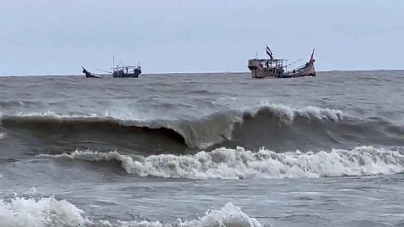 বঙ্গোপসাগরে লঘুচাপ সৃষ্টির আশঙ্কা বঙ্গোপসাগরে লঘুচাপ সৃষ্টির আশঙ্কা
