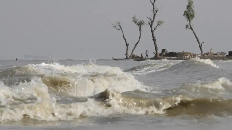 ফের লঘুচাপের আভাস, রূপ নিতে পারে ঘূর্ণিঝড় ফের লঘুচাপের আভাস, রূপ নিতে পারে ঘূর্ণিঝড়