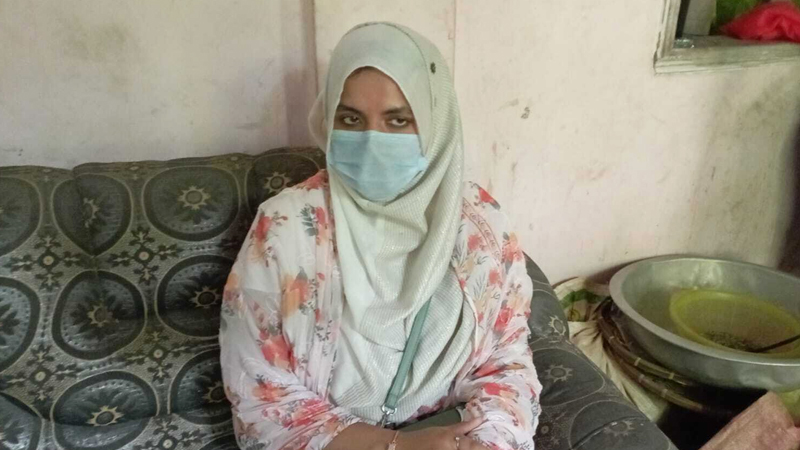 চাকরি পেয়ে লাপাত্তা প্রেমিক, বিয়ের দাবিতে অনশনে ইডেন ছাত্রী