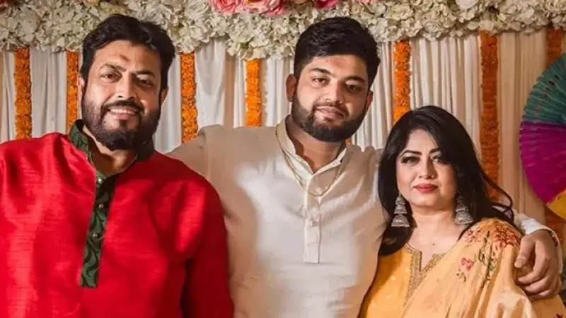দুই কোটি টাকা প্রতারণার শিকার সানী-মৌসুমীর ছেলে দুই কোটি টাকা প্রতারণার শিকার সানী-মৌসুমীর ছেলে