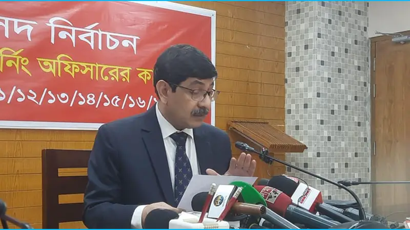 আগাম পোস্টার-বিলবোর্ড সরিয়ে ফেলার নির্দেশ আগাম পোস্টার-বিলবোর্ড সরিয়ে ফেলার নির্দেশ
