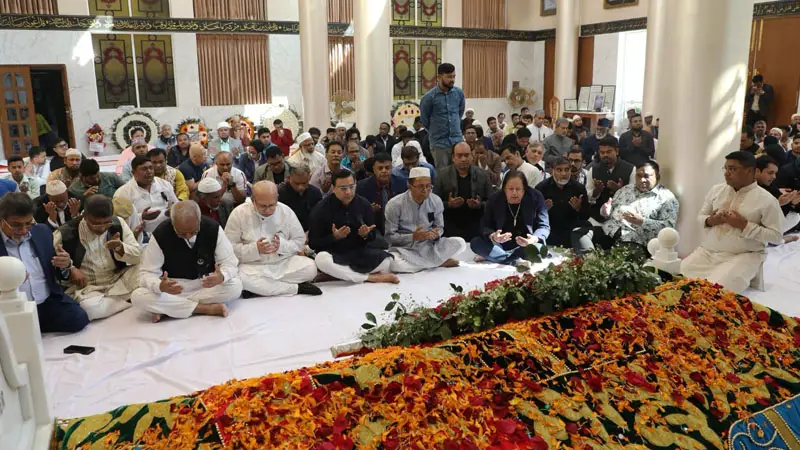 সিকদার গ্রুপের প্রতিষ্ঠাতা চেয়ারম্যান জয়নুল হকের তৃতীয় মৃত্যুবার্ষিকী আজ সিকদার গ্রুপের প্রতিষ্ঠাতা চেয়ারম্যান জয়নুল হকের তৃতীয় মৃত্যুবার্ষিকী আজ