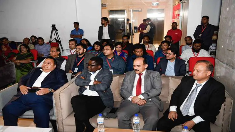 সিইউবি এবং ঢাকা স্টক এক্সচেঞ্জের যৌথ উদ্যোগে সেমিনার সিইউবি এবং ঢাকা স্টক এক্সচেঞ্জের যৌথ উদ্যোগে সেমিনার