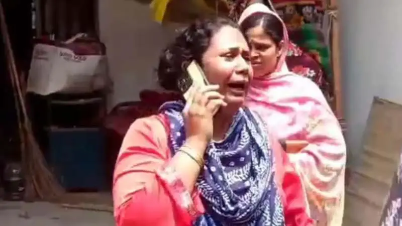 ত্রাণ নিয়ে ফেরা হলো না বাড়ি, নিহত সপরিবারে ত্রাণ নিয়ে ফেরা হলো না বাড়ি, নিহত সপরিবারে