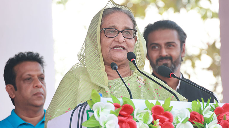‘নৌকা স্বাধীনতা ও উন্নয়নের প্রতীক, নৌকাতে ভোট দিলেই হবে’ ‘নৌকা স্বাধীনতা ও উন্নয়নের প্রতীক, নৌকাতে ভোট দিলেই হবে’
