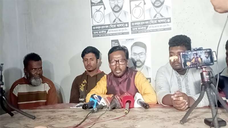 আমাকে হত্যা করুন,সমর্থককে মারধর করবেন না: হিরো আলম
