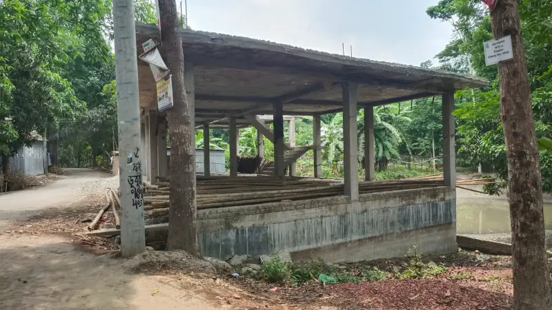 সরকারি জমি দখলে অভিযুক্ত আওয়ামী লীগ নেতারা, প্রশাসনের হস্তক্ষেপ দাবি সরকারি জমি দখলে অভিযুক্ত আওয়ামী লীগ নেতারা, প্রশাসনের হস্তক্ষেপ দাবি