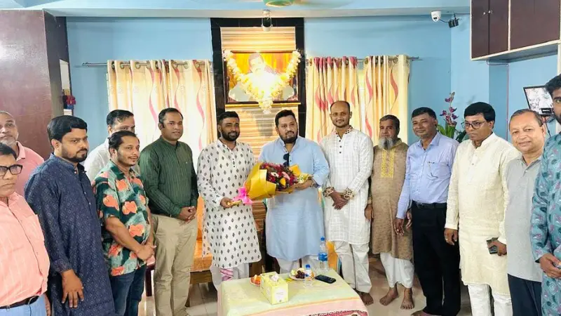 বিএনপির ৩১ দফা বাস্তবায়ন হলে সব ধর্মের সমান অধিকার ও মর্যাদা নিশ্চিত হবে: মীর হেলাল বিএনপির ৩১ দফা বাস্তবায়ন হলে সব ধর্মের সমান অধিকার ও মর্যাদা নিশ্চিত হবে: মীর হেলাল