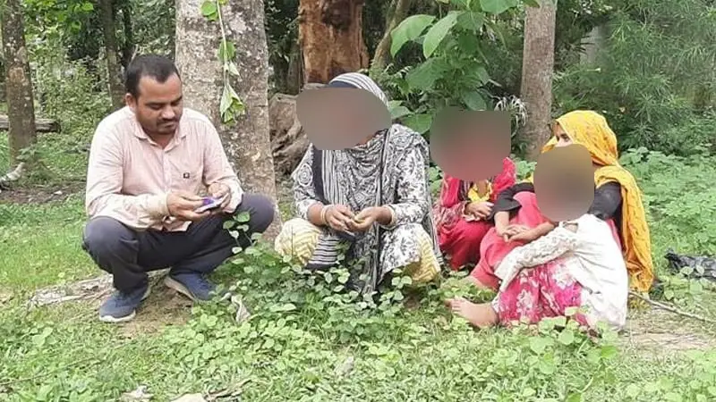 বিএসএফ আবারও ৫জনকে ঠেলে পাঠালো বাংলাদেশে বিএসএফ আবারও ৫জনকে ঠেলে পাঠালো বাংলাদেশে